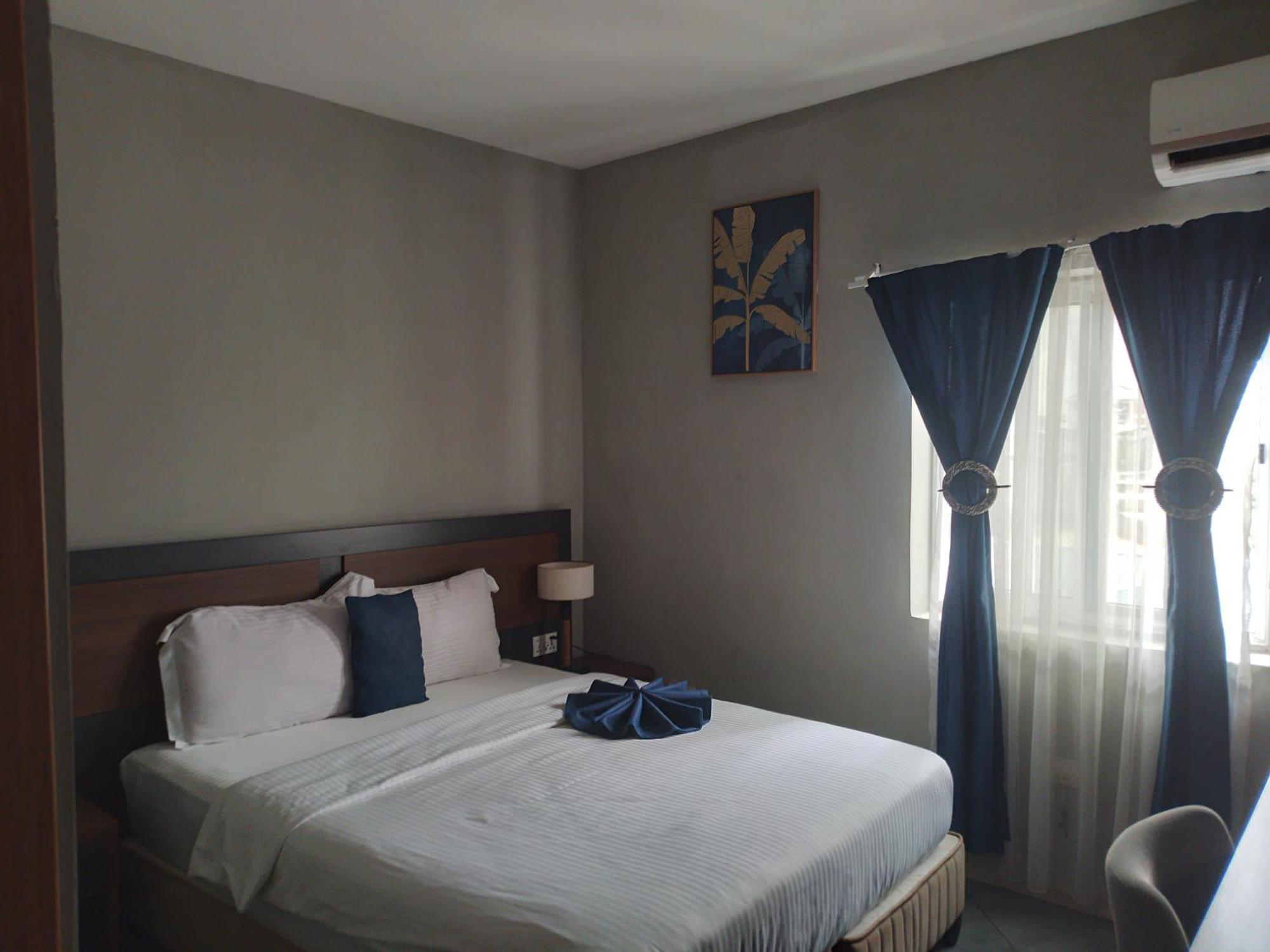 Euro Homes Hotel Accra Exterior photo