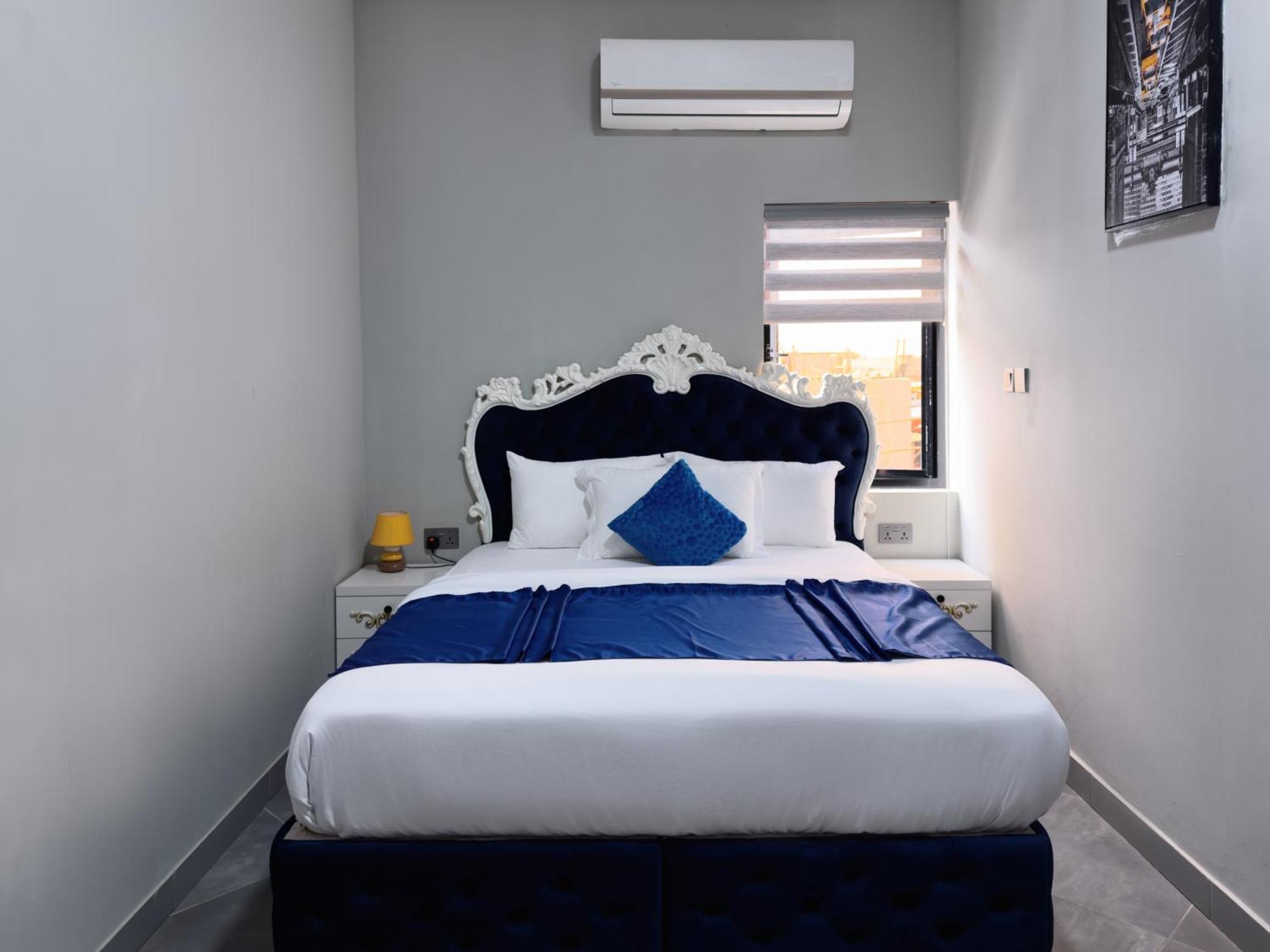 Euro Homes Hotel Accra Exterior photo
